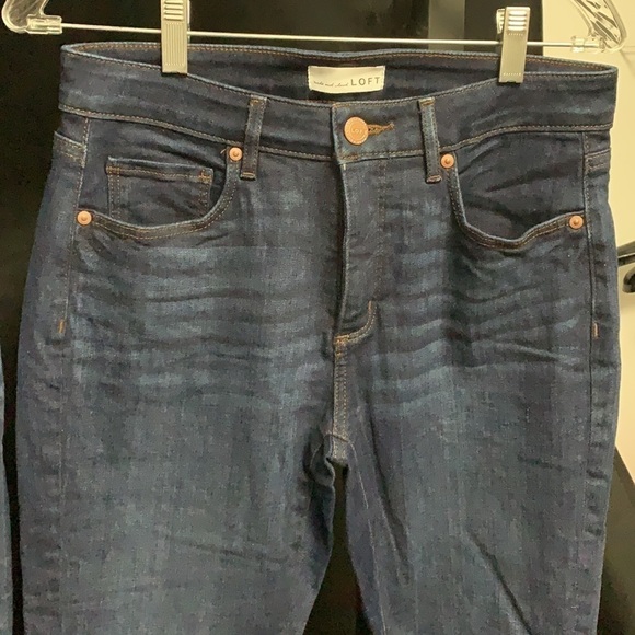 Loft (2) pair of curvy skinny jeans size 4 - Picture 3 of 8